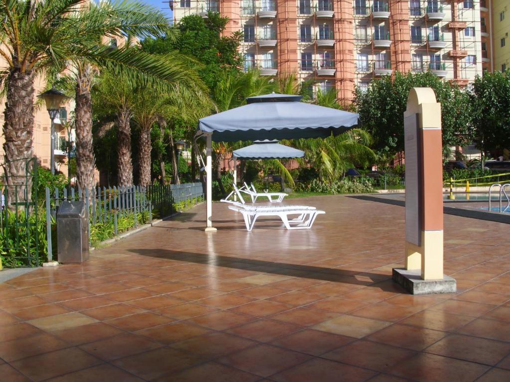 Airport Apartments Manila Paranaque City Exteriör bild