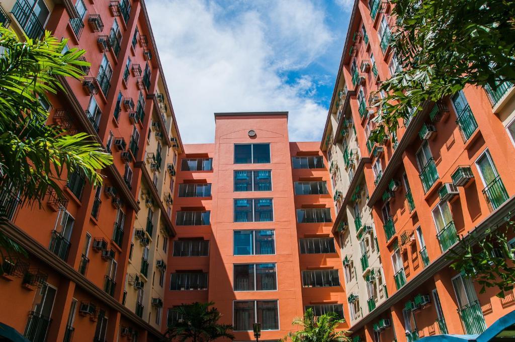 Airport Apartments Manila Paranaque City Exteriör bild