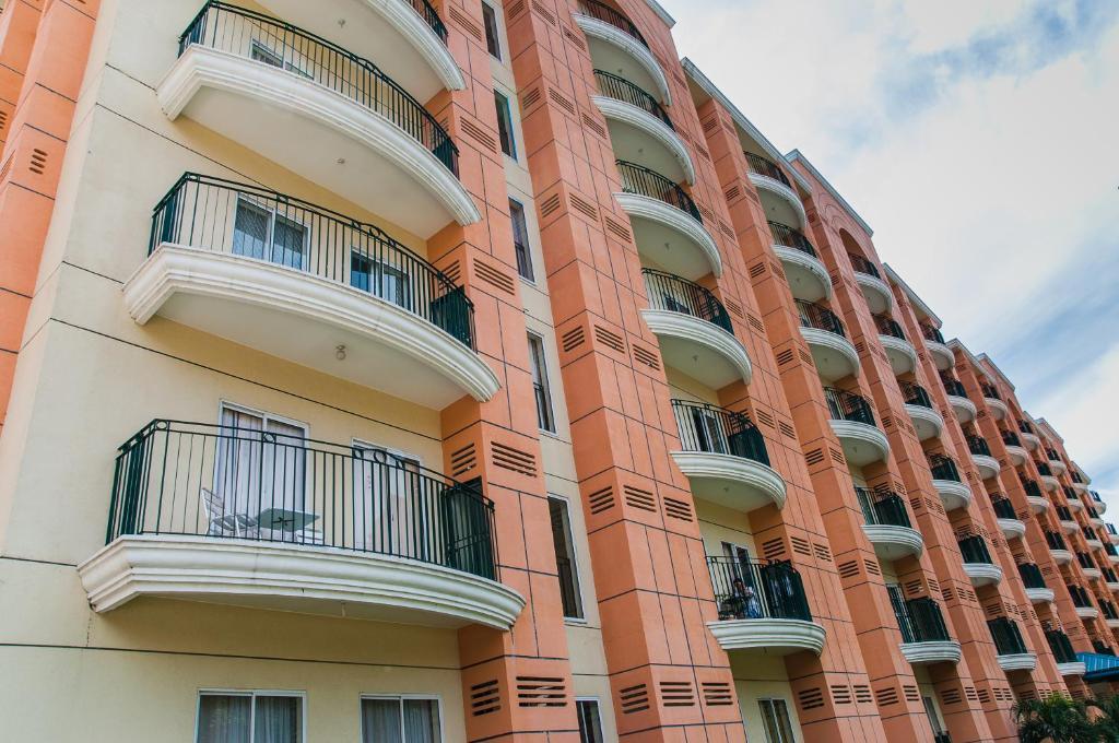 Airport Apartments Manila Paranaque City Exteriör bild