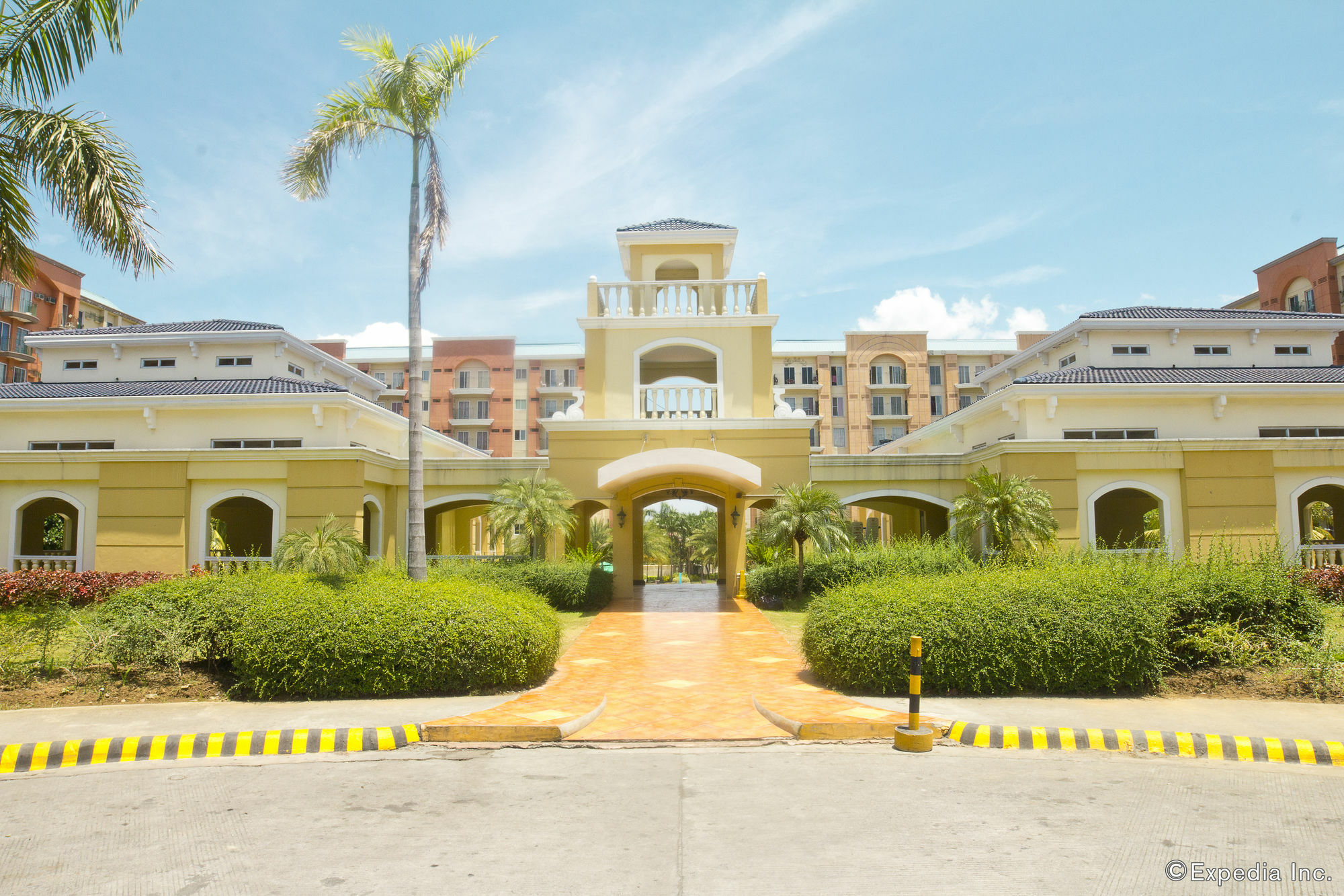 Airport Apartments Manila Paranaque City Exteriör bild